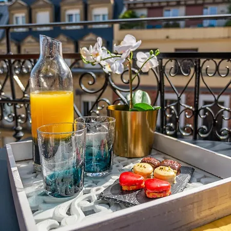 Patagonia Downtown & By Beauty