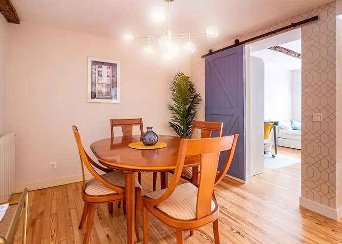 Patagonia Downtown & By Beauty San Sebastián